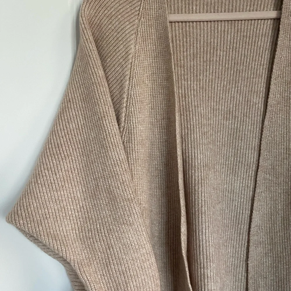 Cardigan - Picture 2 of 4